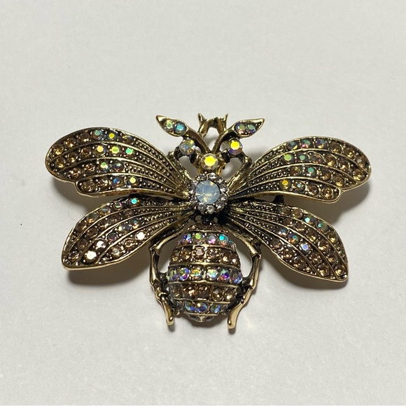 Jewelry - Bumble Bee Brooch Pin